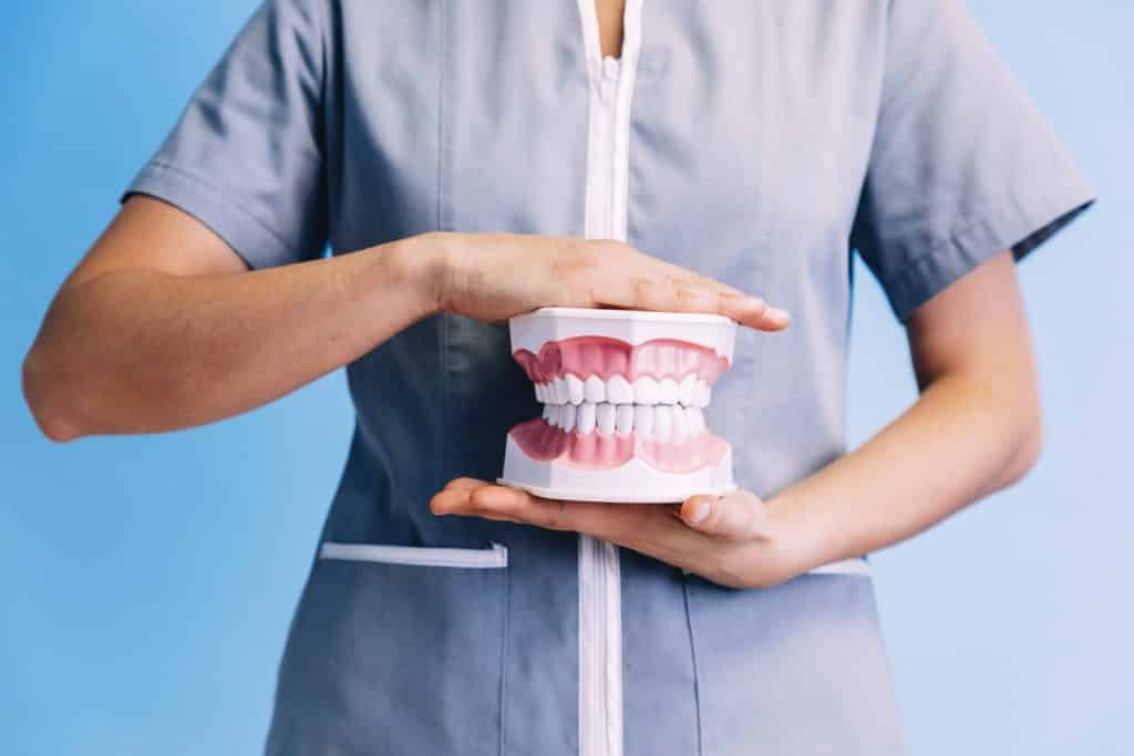 an explanation of overbite and underbite
